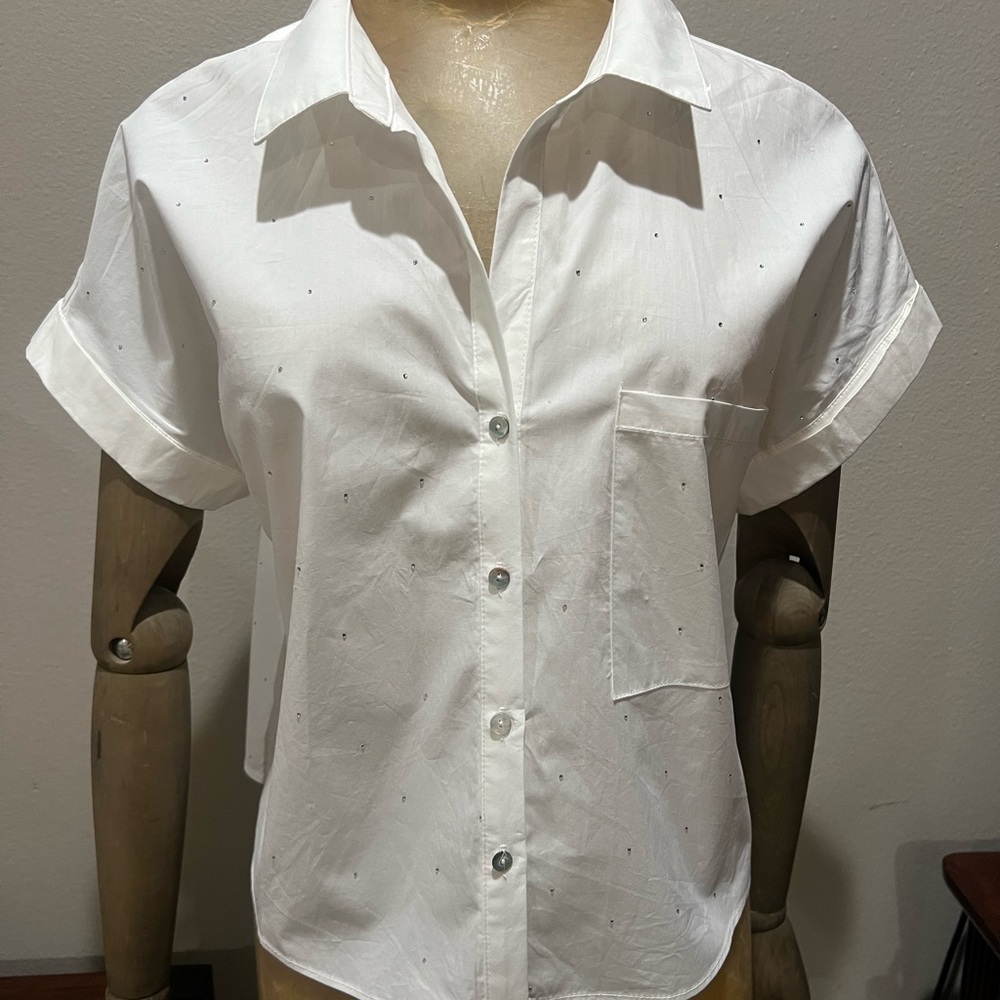 Chic White Button-Up Blouse